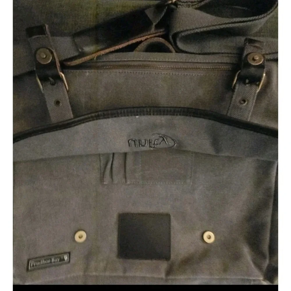 Prudhoe Bay Grey Canvas Messenger Bag Unity Logo Crossbody Satchel Laptop Bag